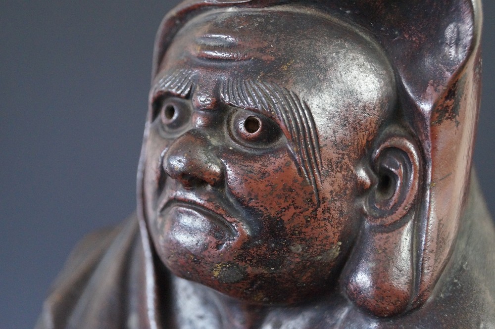 Bodhidharma Daruma Figure Made of Bizen Ware Face Close-Up 1