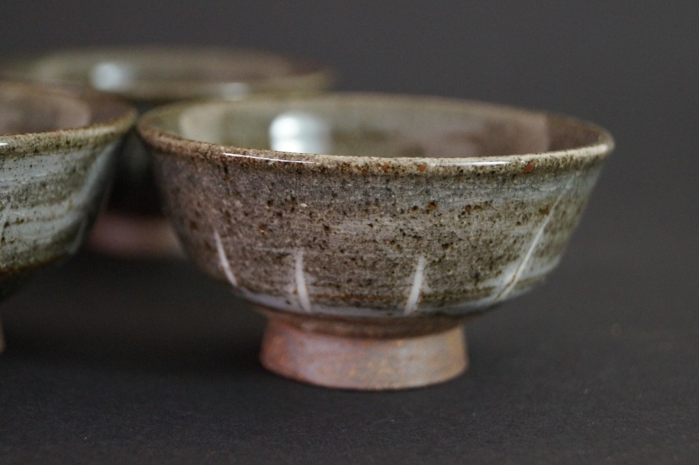 Sake cup set by Morioka Kisaragi glaze close-up 1