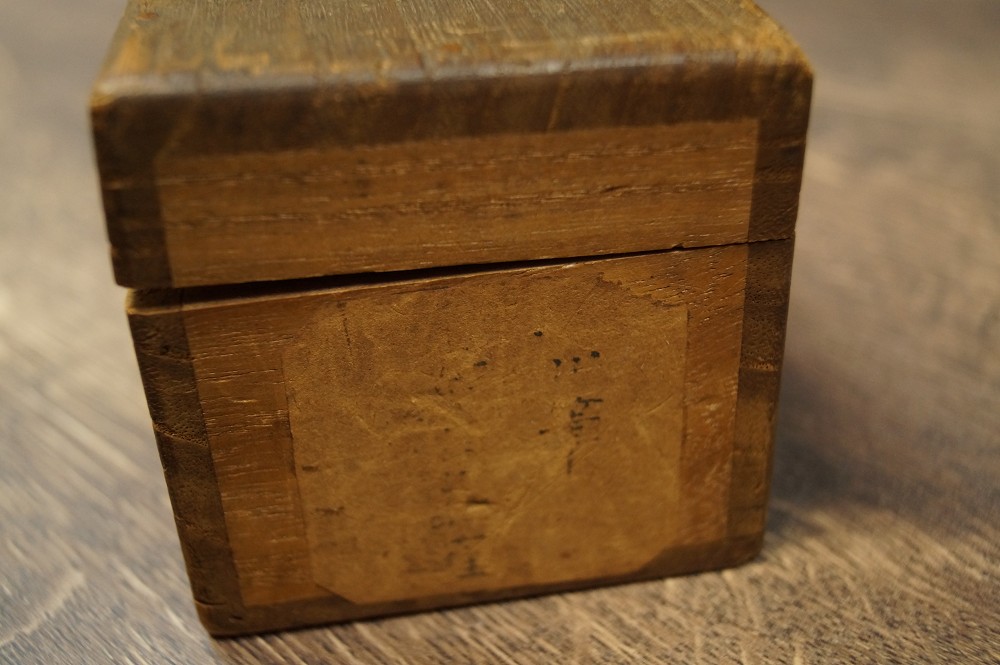 Japanisches Rollbild Fuji und Kraniche von Kano Yoshinobu Aufbewahrungsbox Nahaufnahme