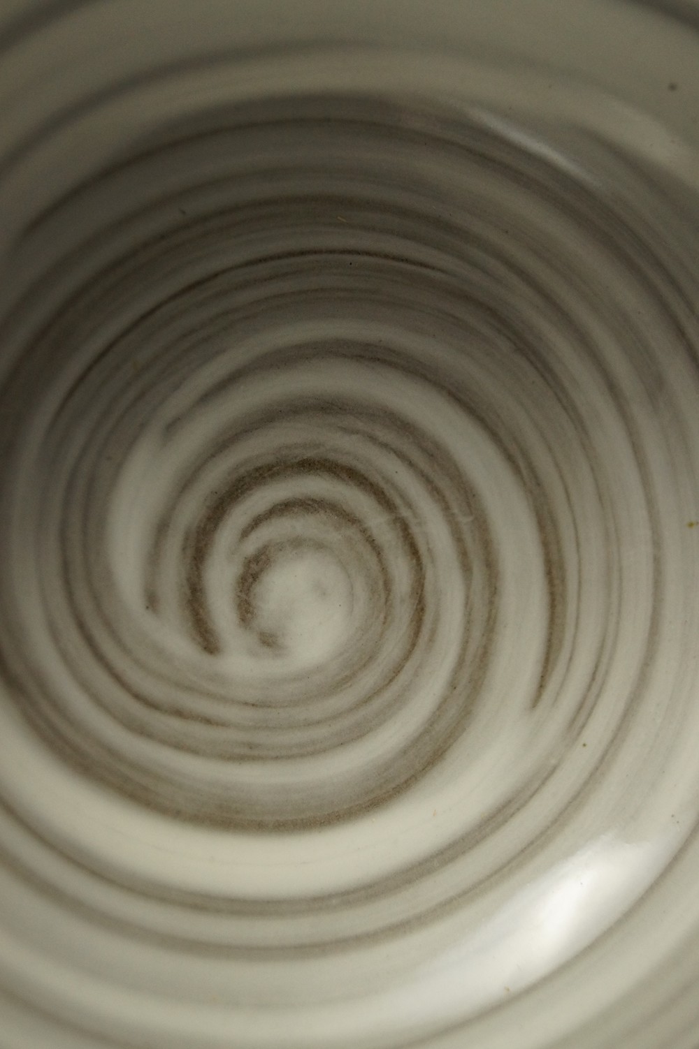 Kutani ware tea set interior view close-up 1