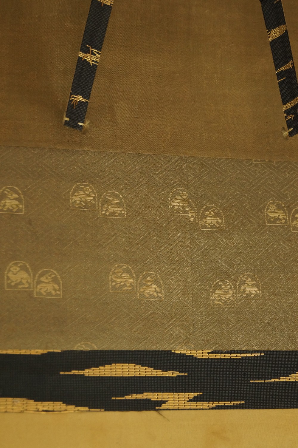 Japanisches Rollbild Fuji und Kraniche von Kano Yoshinobu Montierungsdetail