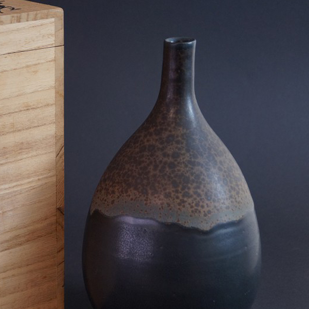 Kasama Vase von Koji Arata Motiv Nahaufnahme Vorschau