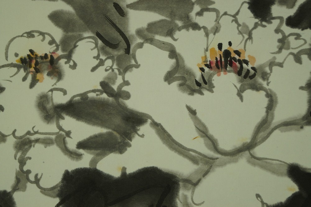 Kakemono peonies motif close-up