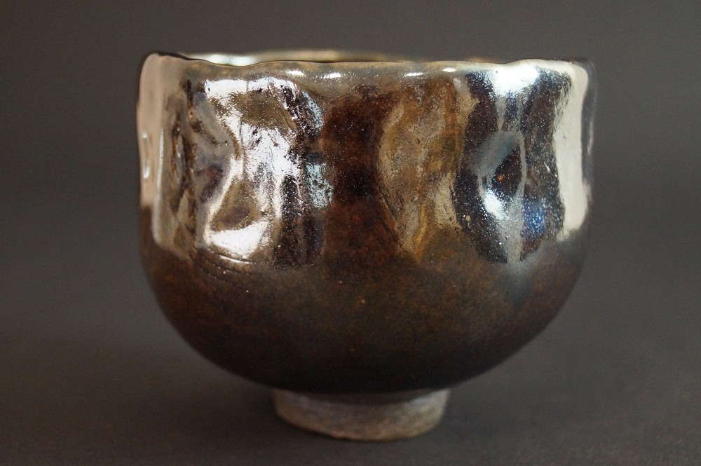 Chawan made of Tanba ware by Mitsuru Ichino back view