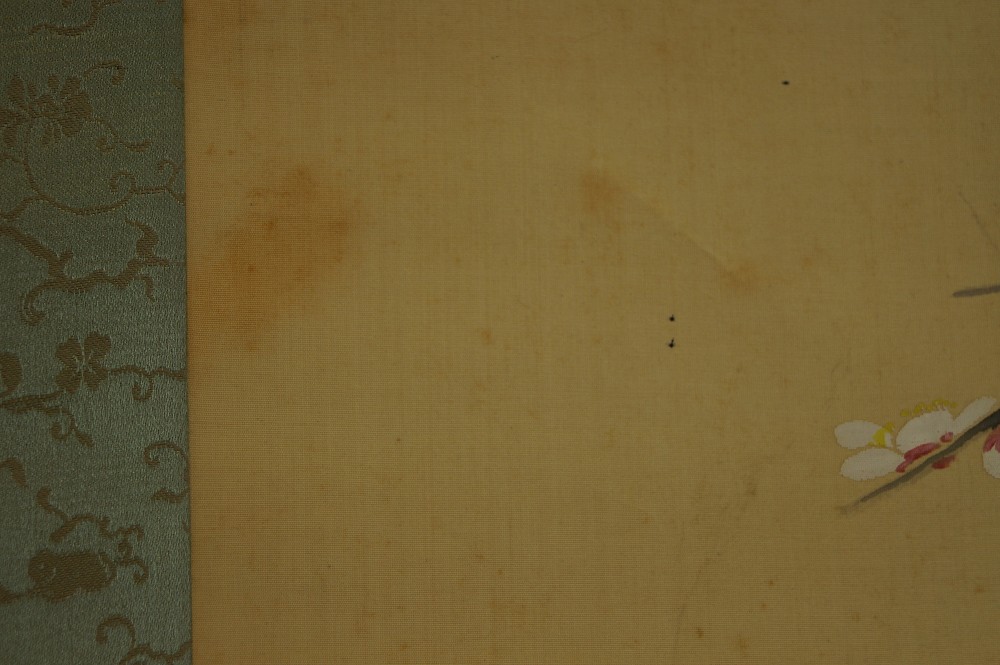 Bird and plum blossoms by Hiroshi Matsuda mounting detail 2