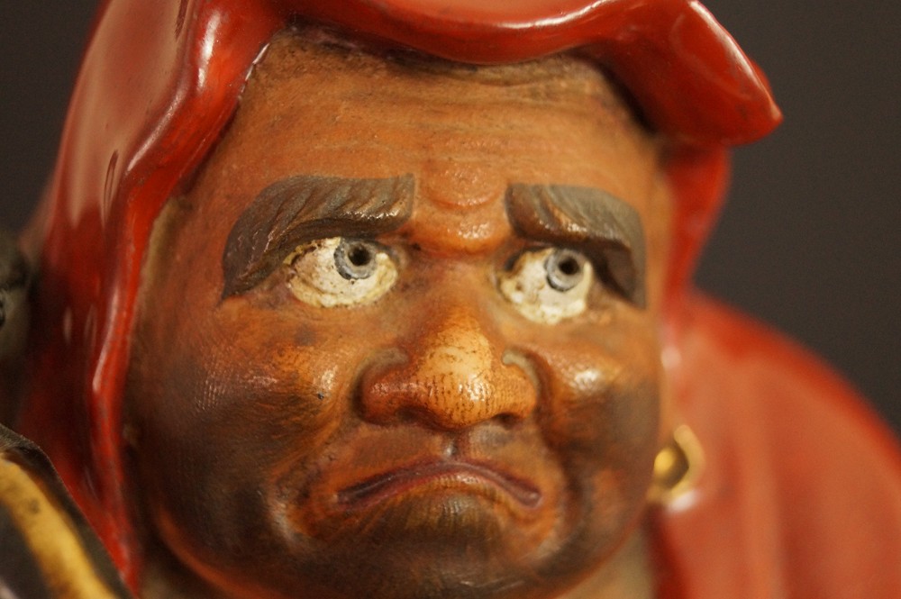 Bodhidharma Daruma Kutani Figure Face Motif Close-Up 2