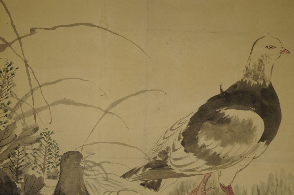 Doves in the Grass Kakemono Standing Dove Motif Close-Up