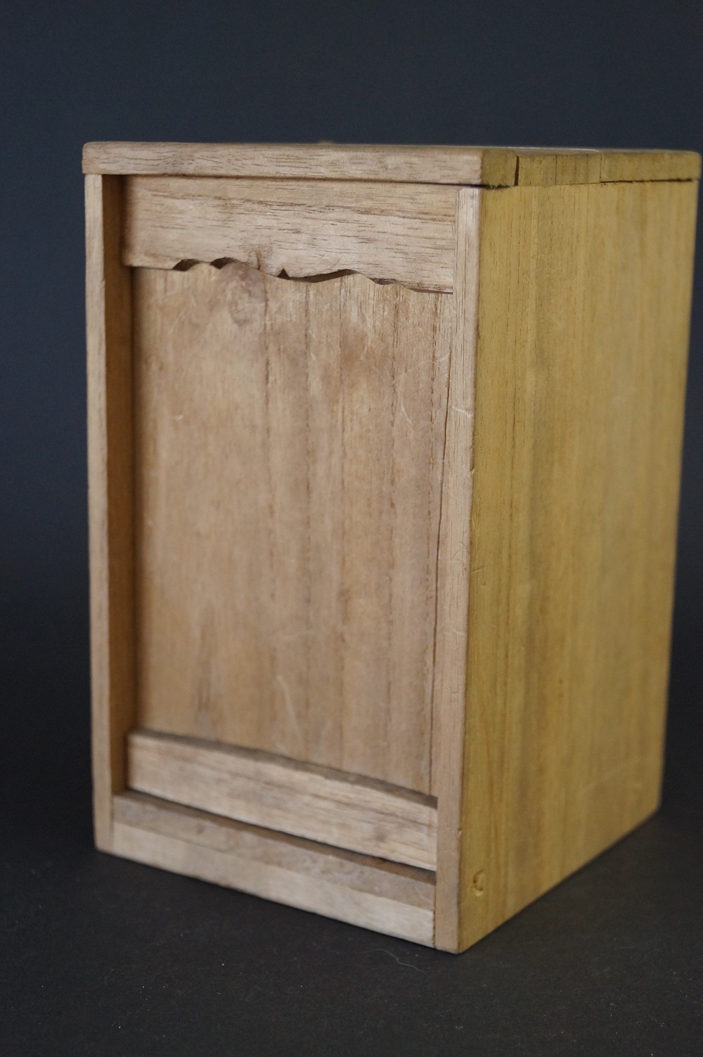 Fukurokuju Figure Storage Box Close-Up