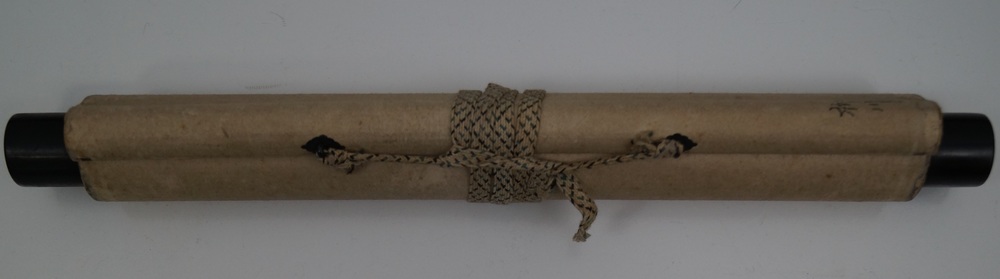 Kakemono Kalligrafie Zusammengerollt