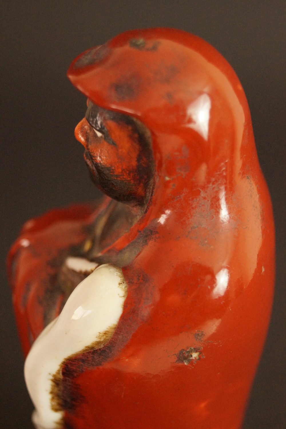 Bodhidharma Daruma Kutani figure face motif close-up 4