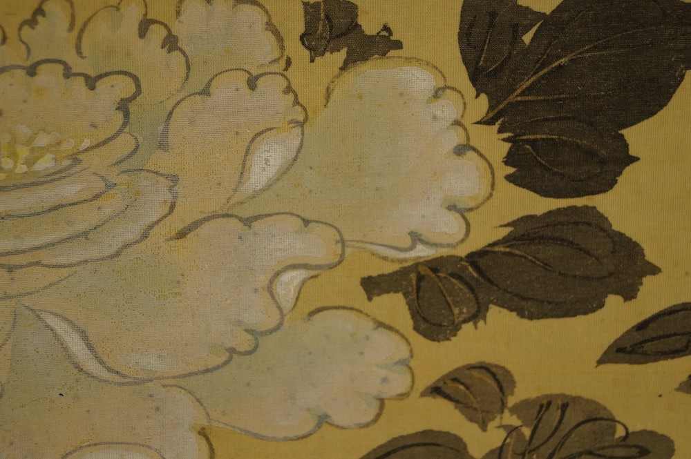 Sparrows and Chrysanthemums Hanging Scroll Chrysanthemum Motif Close-Up 4