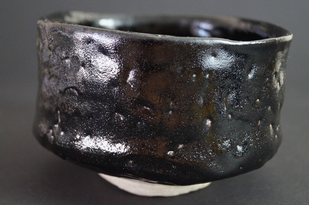 Seto chawan by Haruo Kato side view 2