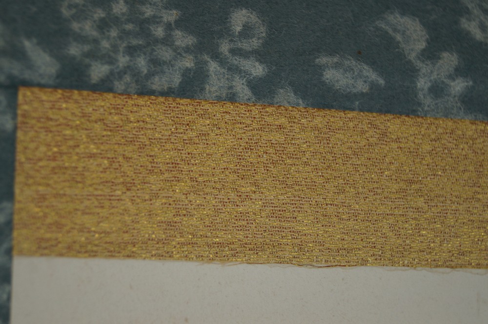 Kakemono flower mounting detail