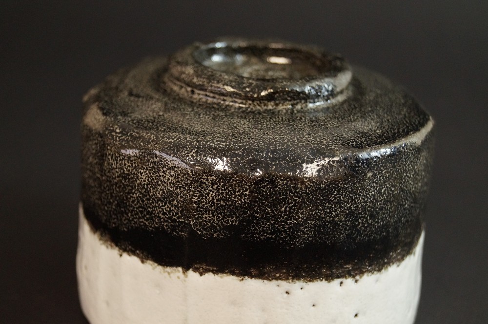 Chawan Fuji-San motif Raku ware by Shoraku Sasaki back view