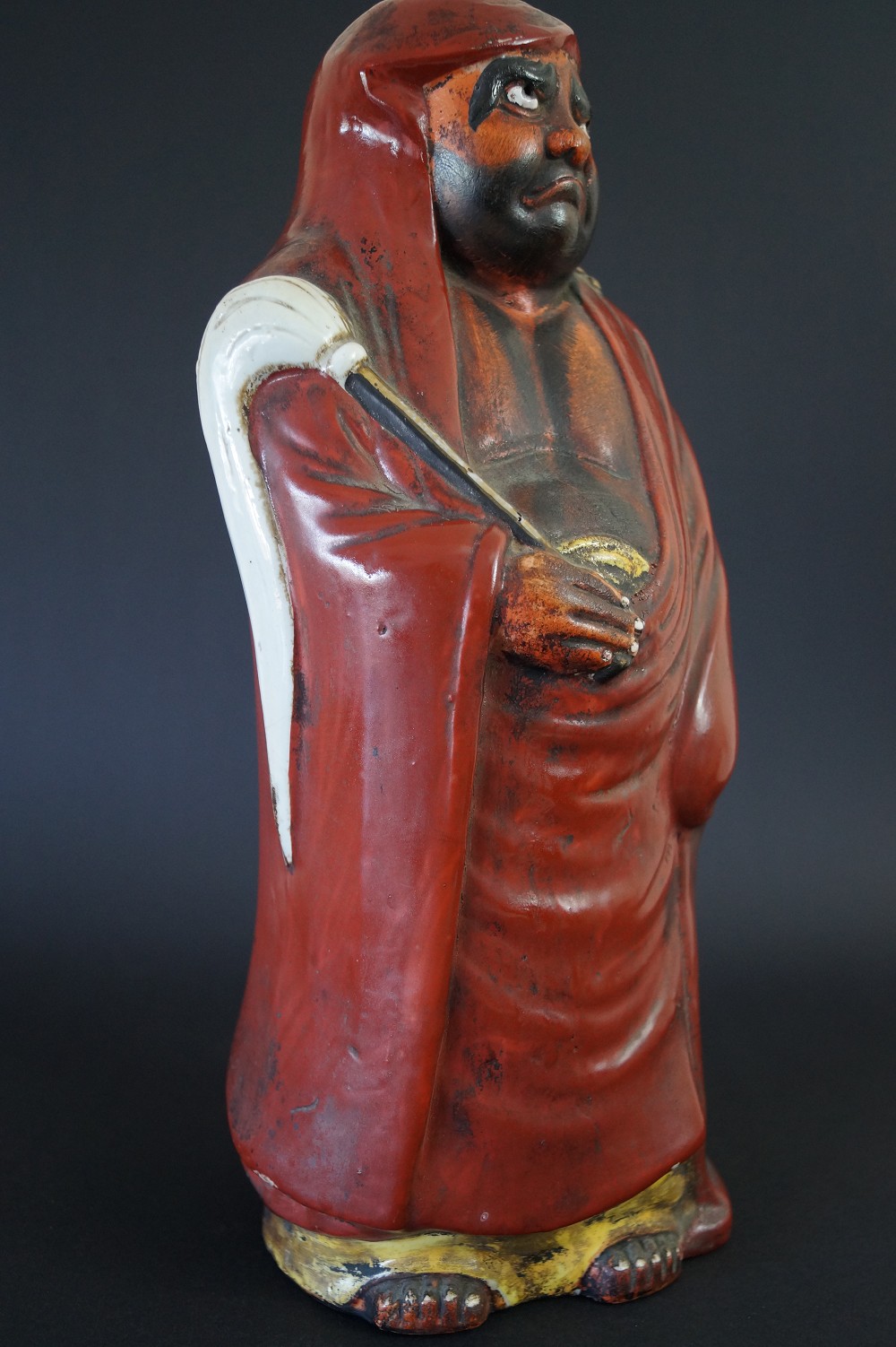 Daruma Figure Made of Kutani Porcelain Frontal View with Hossu