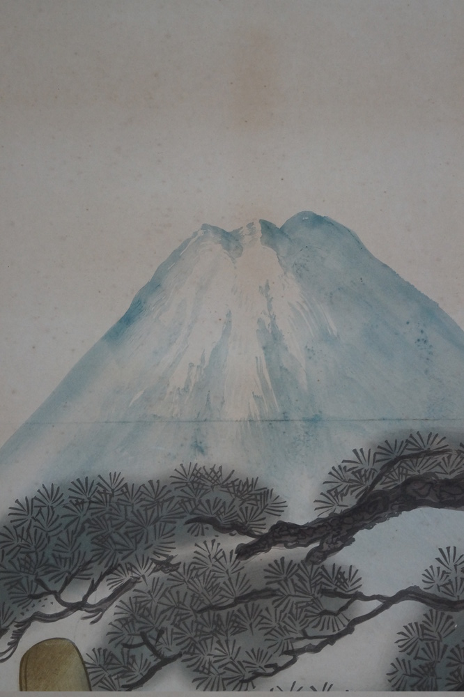 Beauty in kimono Mount Fuji close-up