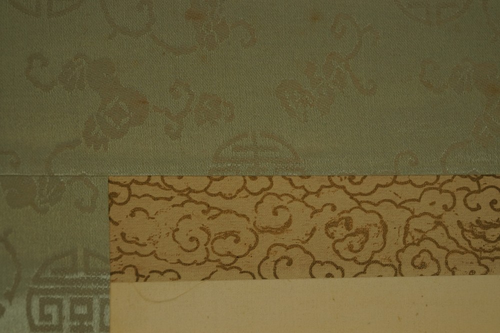 Seidenbrokat Montierung Detailaufnahme