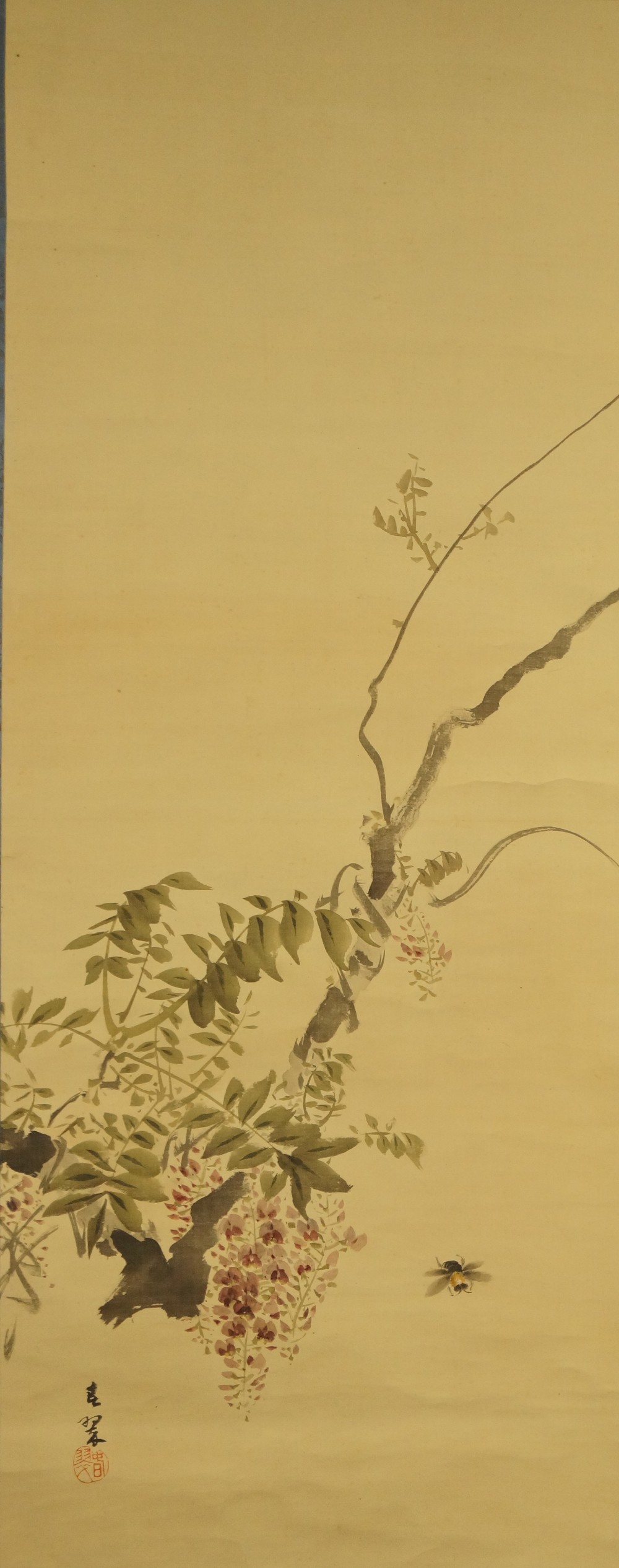Bee by Syunsui Kawabata full motif without mounting