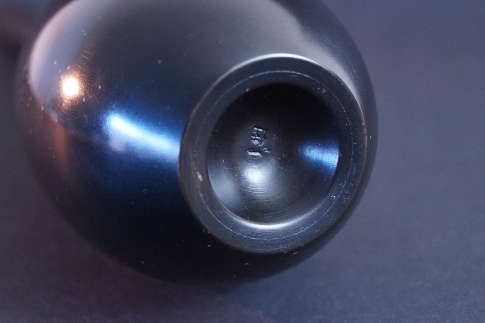 Copper vase by Ikkei Nosaku base close-up