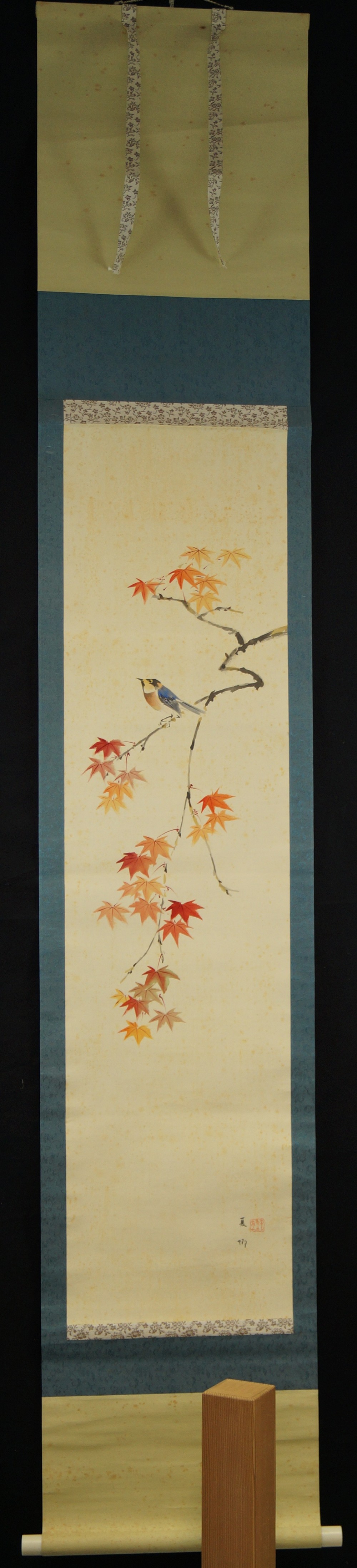 Bird on a Maple Branch by Suma Natsugo Full View Hanging Scroll