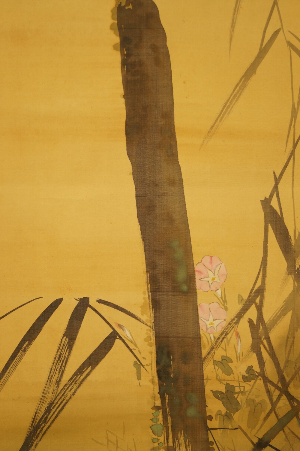 Wooden Post with Bamboo Leaves and Pink Morning Glories Blossom Motif Close-Up 1