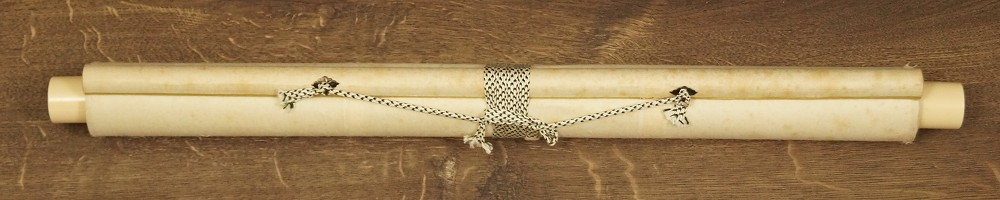 Wilde Gaense Kakemono zusammengerollt