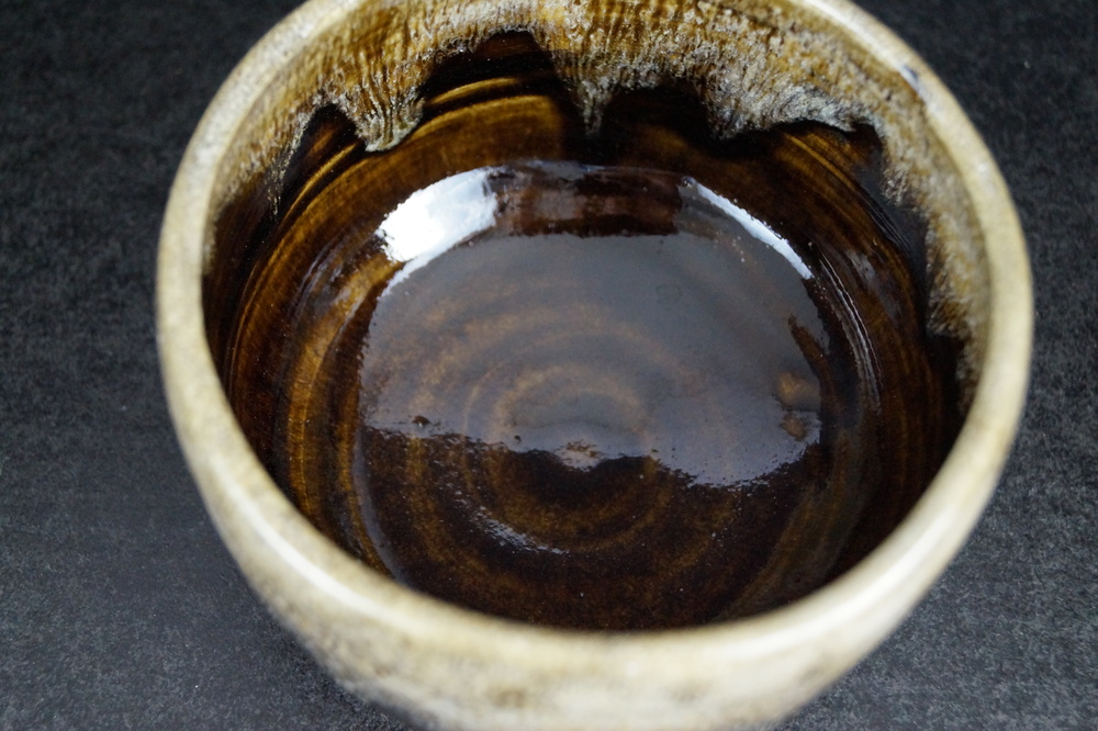 Chawan by Muroi Kaoru interior view close-up