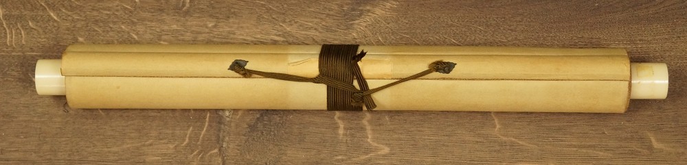 Kakemono Bodhidharma rolled up