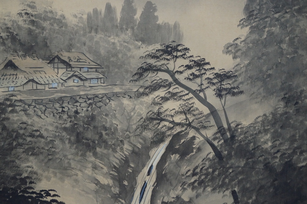 Fluss und Berge Rollbild Dorf-Motiv Nahaufnahme