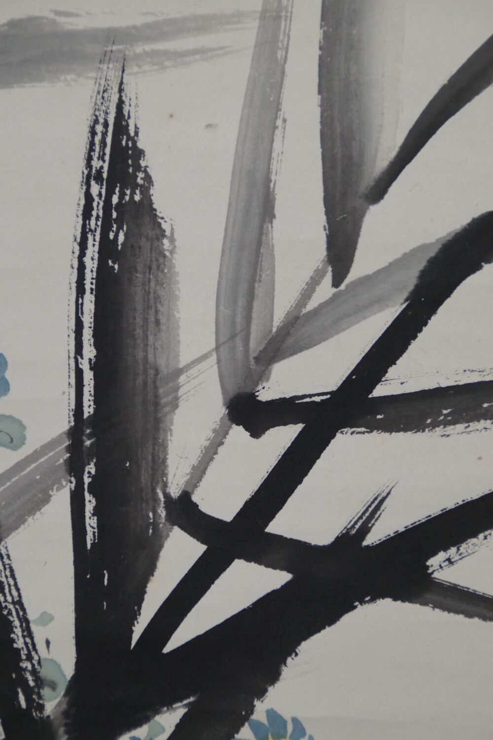 Further close-up of the ink texture of the bamboo leaves in the kakemono Kingfisher in a Dive