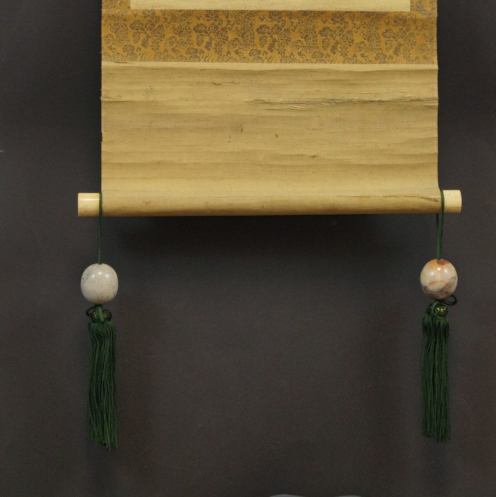  Fuchin - traditionelle Schmuckgewichte für Kakemono Dairiseki Marmor Oval