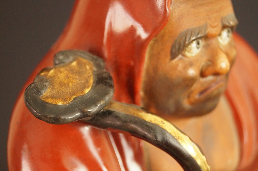 Bodhidharma Daruma Kutani Figure Nyoi Motif Close-Up 2