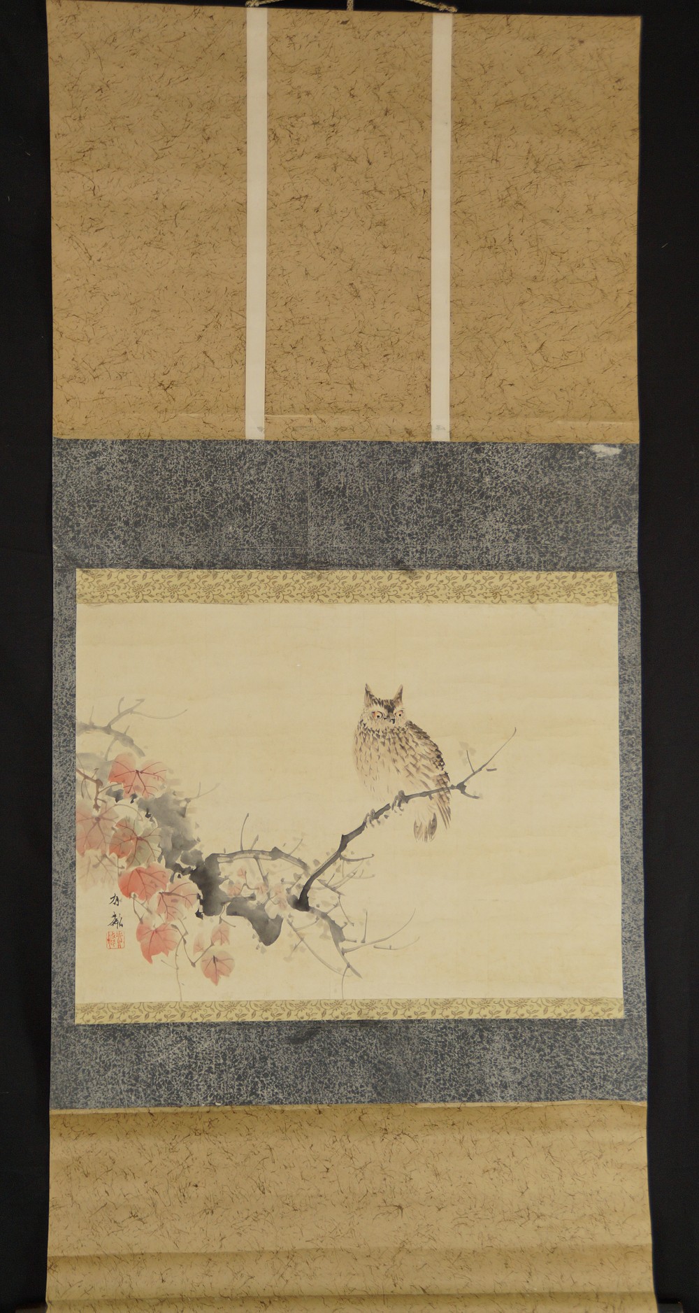 Eule im Herbst von Yurin Ishikawa Gesamtansicht Rollbild