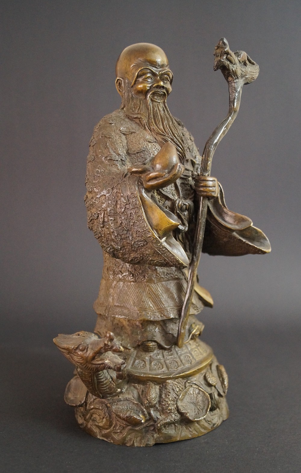 Laotse Figur aus Bronze Seitenansicht 1