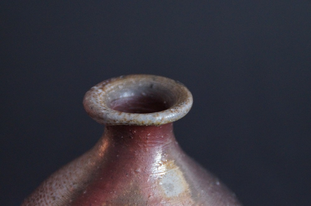 Bizen Tokkuri Neck View Close-Up
