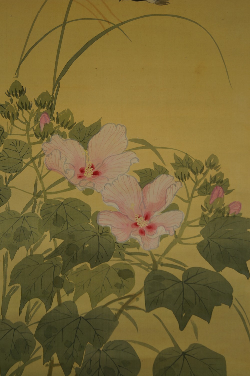 Sparrow and Flowers by Seido Blossom Motif Close-Up 1