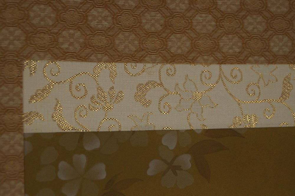 Sakura hanging scroll mounting detail