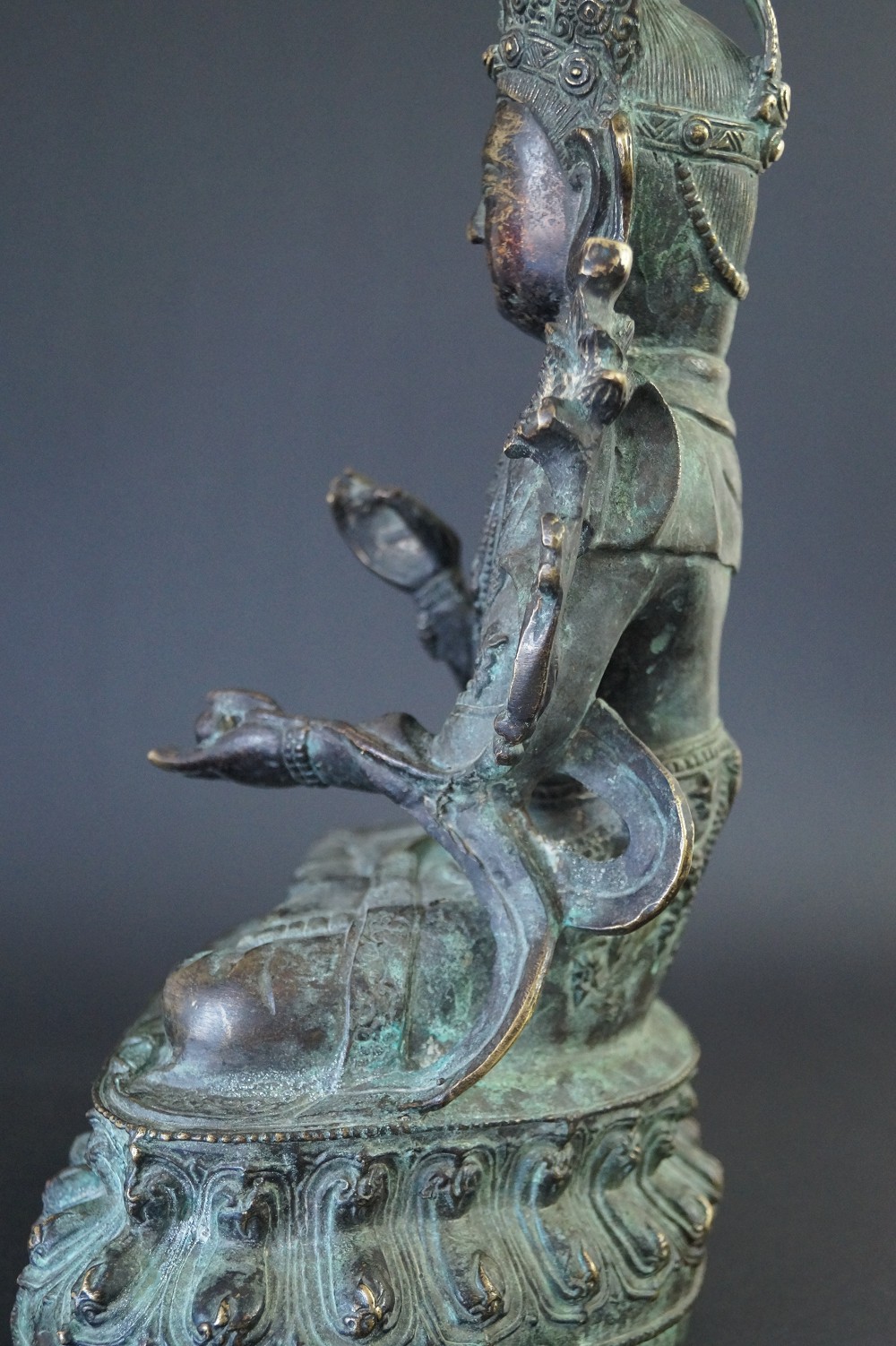 Chinese Buddha Figure Made of Bronze Side View 3