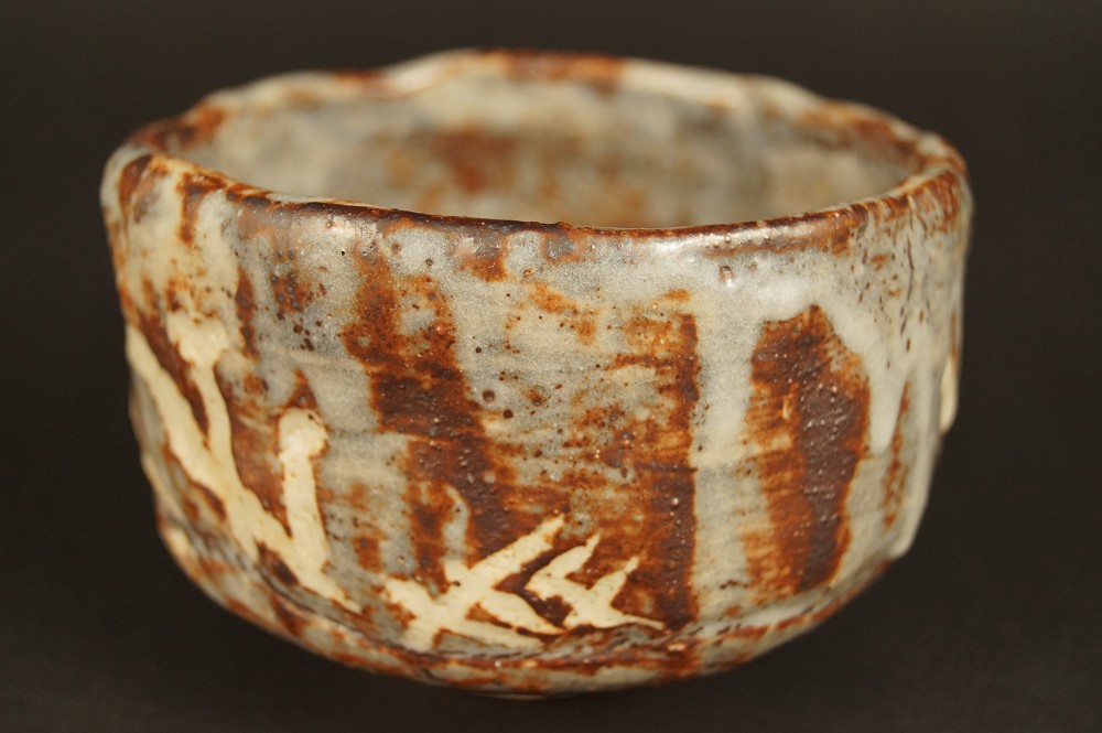 Shino tea bowl profile side view 1