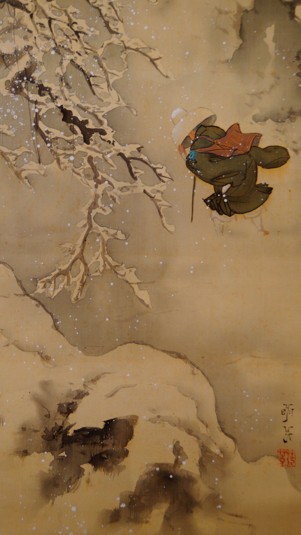 Nahaufnahme des Zen-Moenchs mit Wanderstab neben dem schneebedeckten Zweig im Kakemono von Muraoka Moega