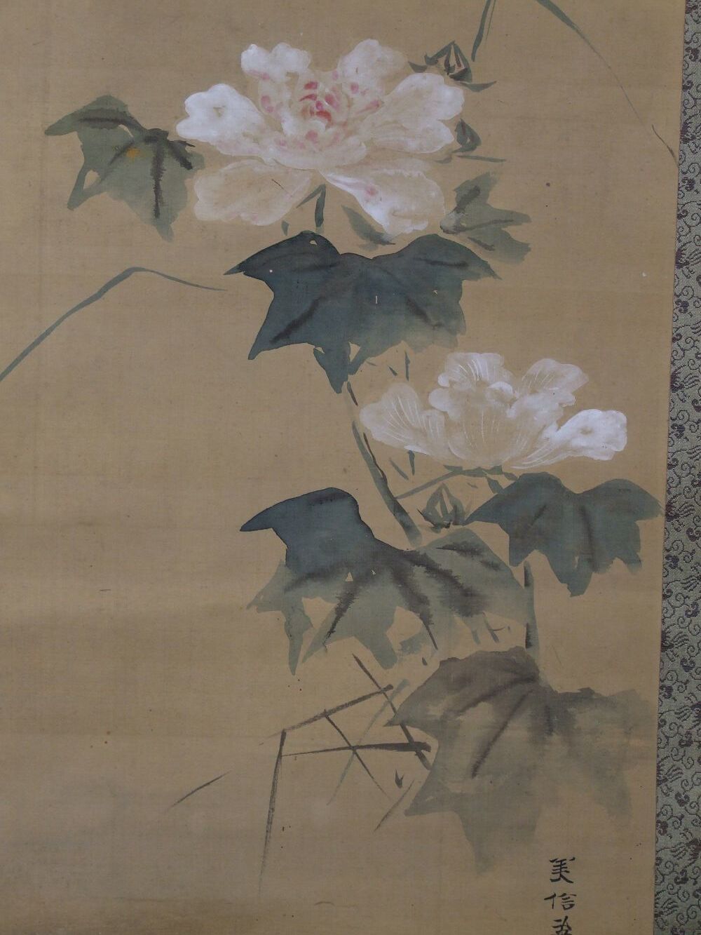 Close-up of the white-pink peony blossom in the Kakemono Birds and Peonies