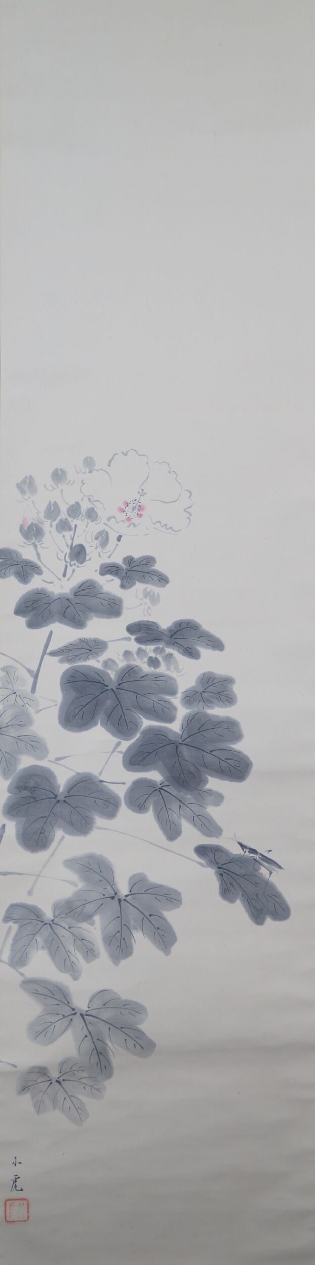 Full motif of the kakemono Hibiscus Blossoms and Grasshopper with flowering branch, foliage and artist's signature, without mounting