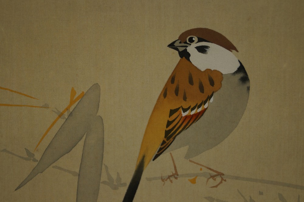 Sparrow in Profile Motif Close-Up 5