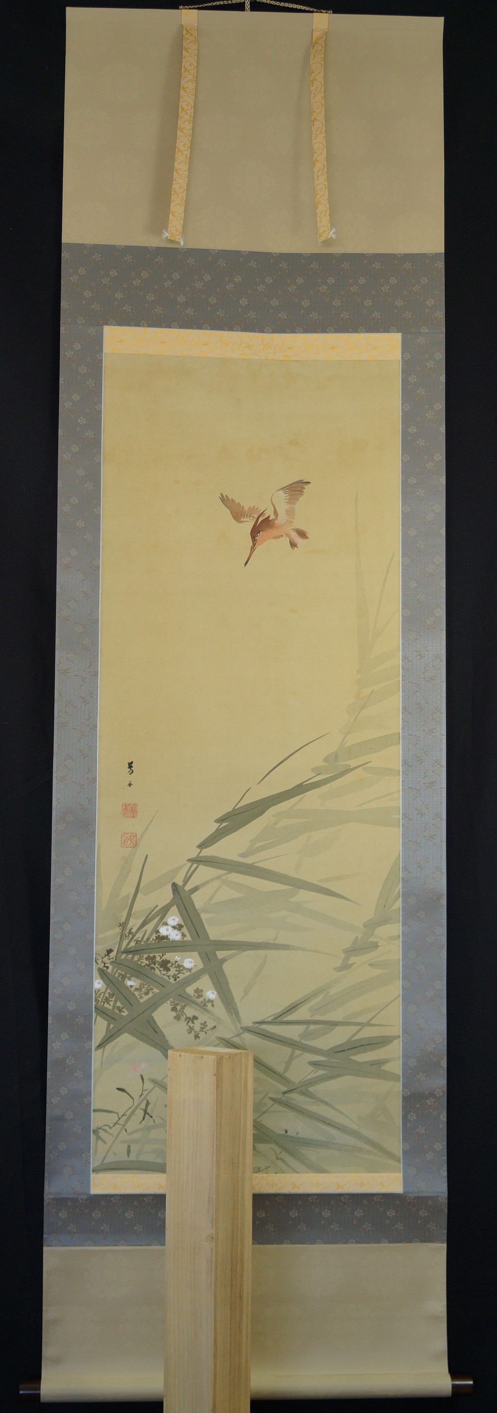 Japanese Hanging Scroll Kingfisher Diving over Reeds Full View Hanging Scroll
