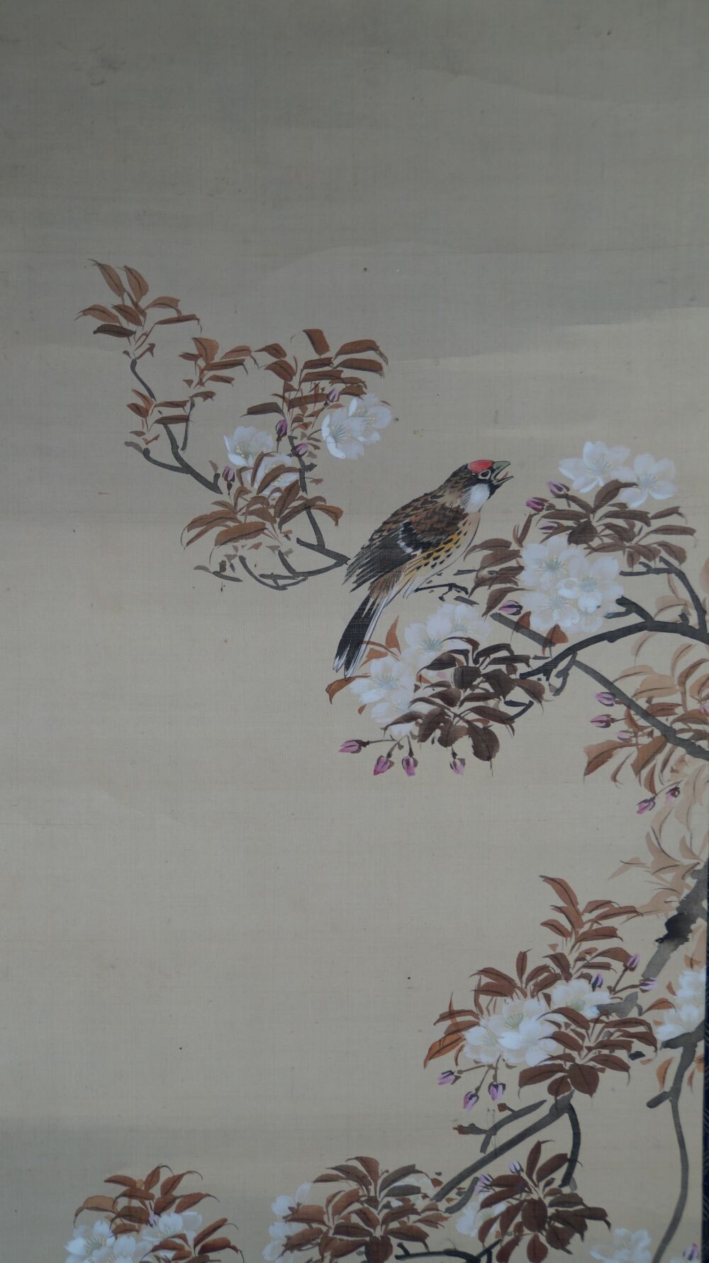 Additional view of the full motif with singing bird and cherry blossom branches in the Kakemono Singing Bird on Cherry Blossom Branch, without mounting