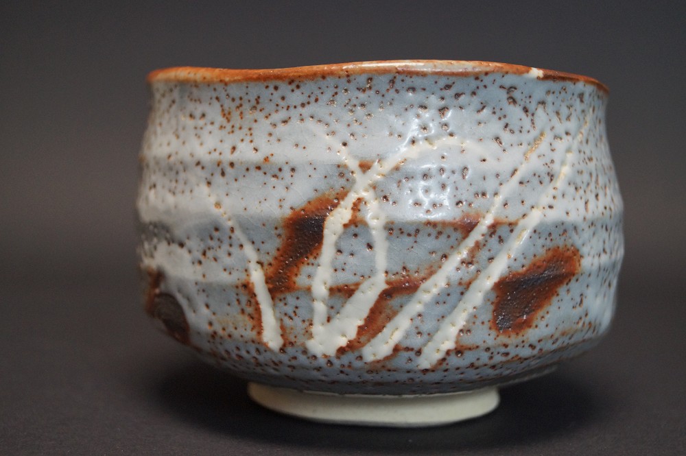 Tea Bowl Chawan Shino by Shuichi Sawada Side View 1