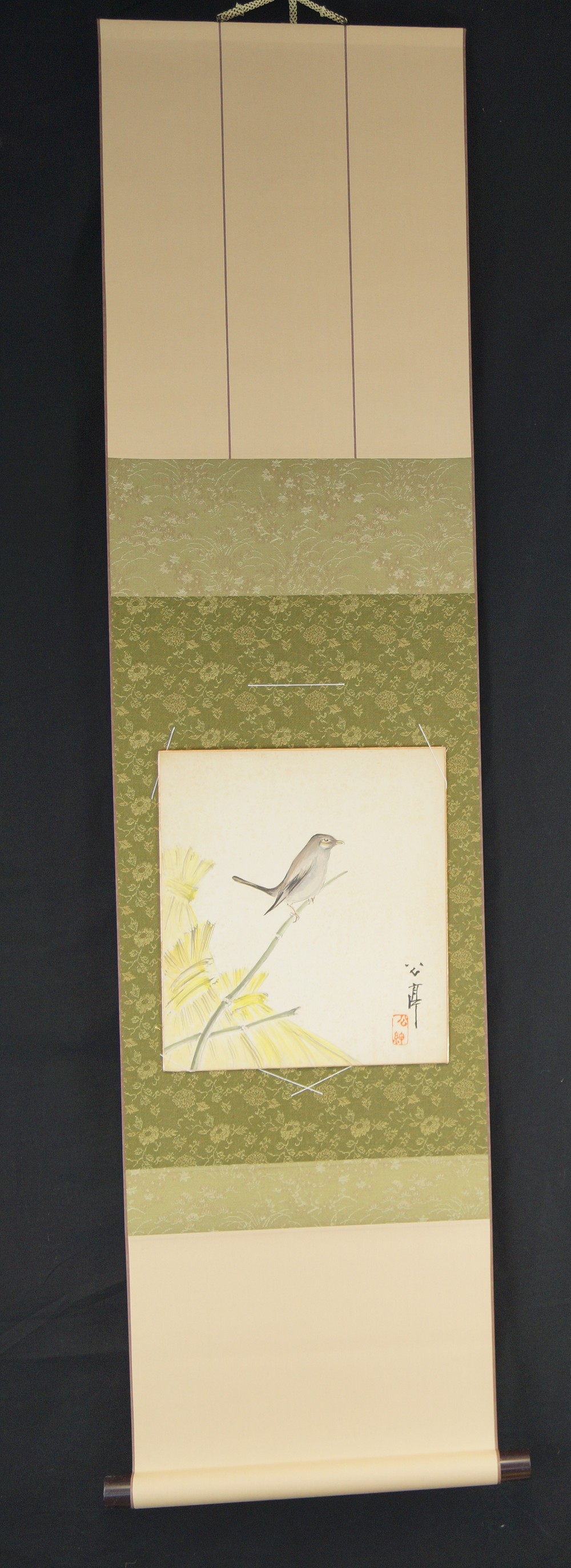 Shikishi Spatz bei der Reisernte Gesamtansicht mit Einfassung