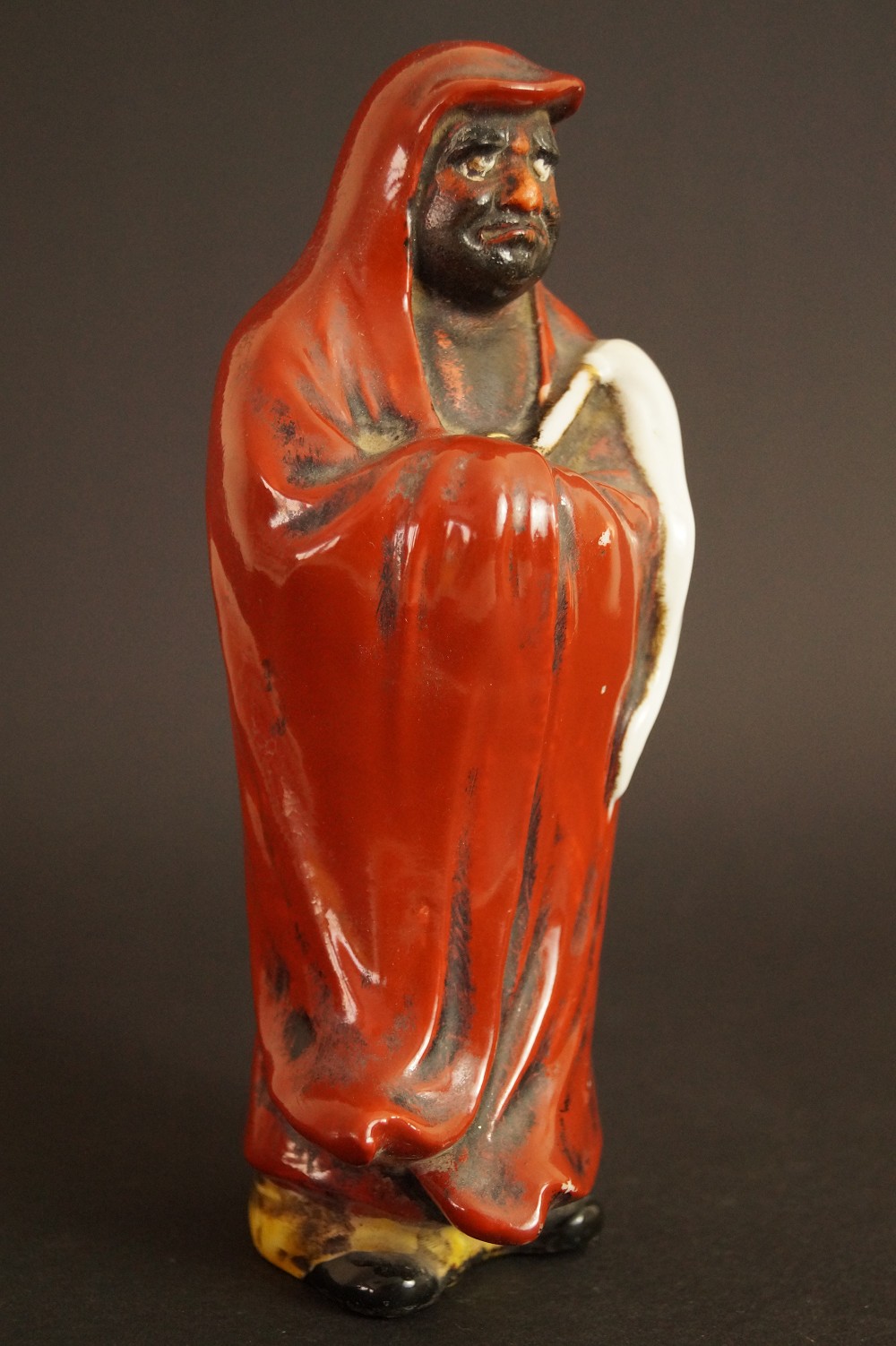 Bodhidharma Daruma Kutani Figure Side View