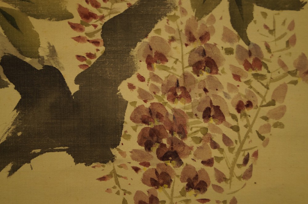 Bee by Syunsui Kawabata Wisteria Motif Close-Up 2