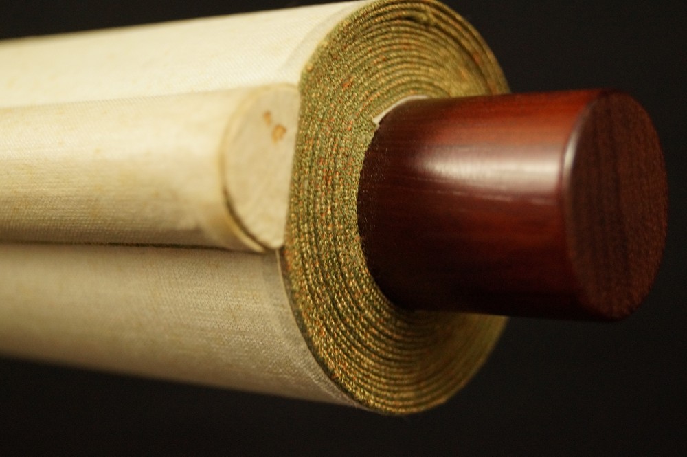 Rolled Fabric at the Roller Rod Axis Scroll Detail 2